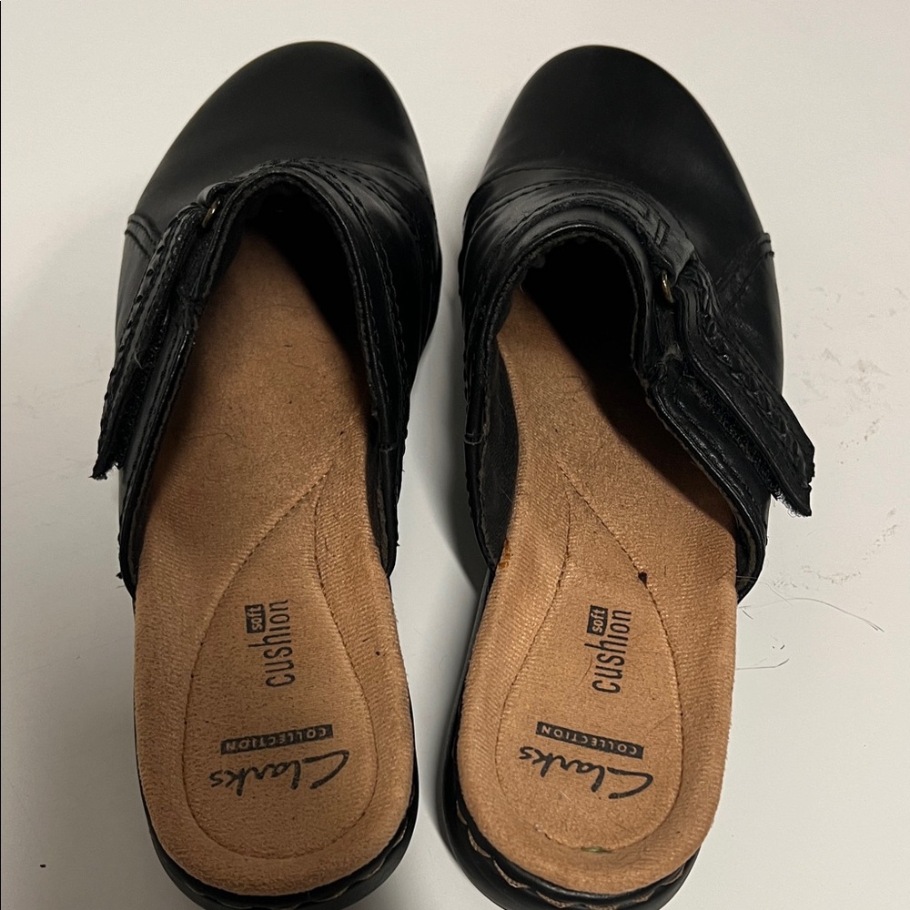 Clarks Women's Black Leather Mules - Picture 2 of 10